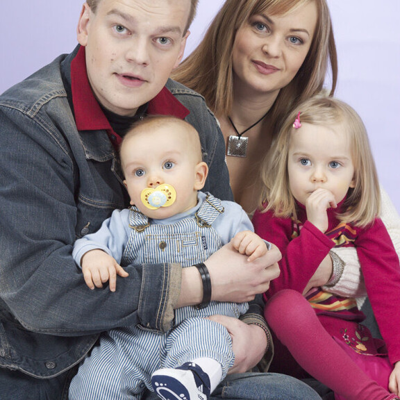 Kurre, Kirsi ja lapset Rocky ja Isabella vuonna 2004. Kurre, Kirsi ja lapset