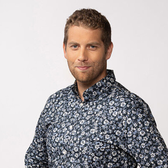 Yllätysosallistuja Ensitreffit alttarilla -ohjelmassa  - puolisoaan pettänyt TIS-Jape etsii nyt seikkailunhaluista naista t