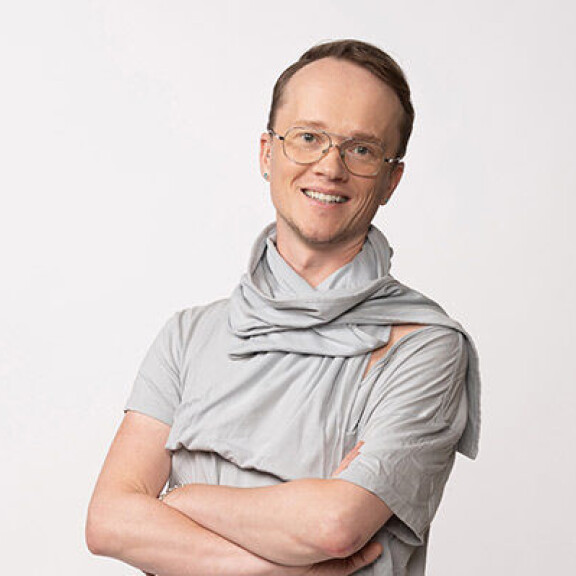 Yllätysosallistuja Ensitreffit alttarilla -ohjelmassa  - puolisoaan pettänyt TIS-Jape etsii nyt seikkailunhaluista naista T