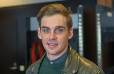 Vuokrasi sinkkuyksiön! Pamela Tolasta eronnut Lauri Tilkanen muutti omilleen! 