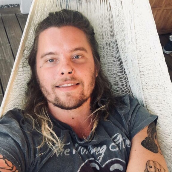 Savonlinnalaislähtöinen Arttu Kuosmanen, 28, tunnetaan paremmin taiteilijanimellään Archie Cruz. Savonlinnalaislähtöinen Arttu Kuosmanen, 28, tunnetaan paremmin taiteilijanimellään Archie Cruz.