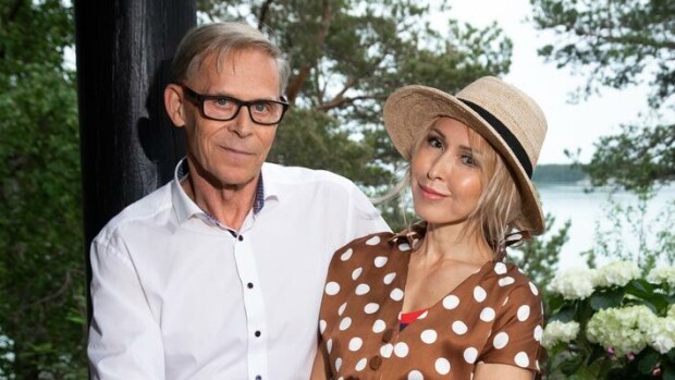 Haaveena oma yritys! Miljonäärin vaimo Nadja Sukari: Topin hoitaminen on kokopäivätyö! Topi ja Nadja Sukari