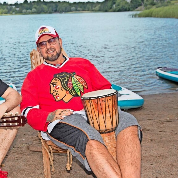 Suomalaisjulkkisten kesäsuunnitelmat uusiksi: Esko Eerikäiseltä suli 25 000 euron tienestit – Akseli Herlevi ei jäänyt tuleen makaamaan! Esko Eerikäinen