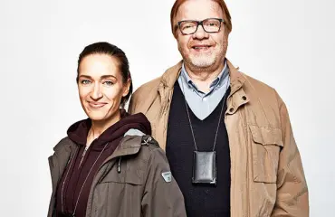 Elsa Salsio paljastaa, miten uuden Kummeli-elokuvan teko erosi sarjan kuvaamisesta: "Korotettua jännitystä"