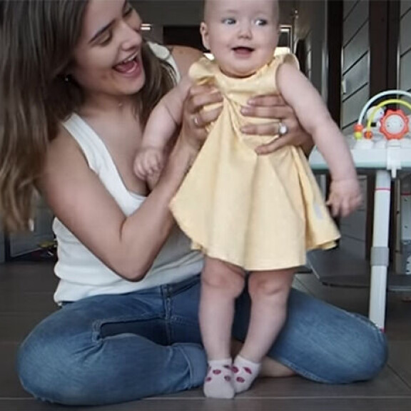 Loppu hyvin - kaikki hyvin! Iloinen Sophia tulee varmasti olemaan tanssilattian kuningatar jonain päivänä. Chachi ja Sophia