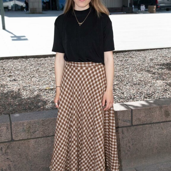 Sisäkatto romahti! Tommi Korpela televisiosta tutun mökkinsä vaurioista: ”Saadaan varmasti kuntoon!” Aamu Milonoff