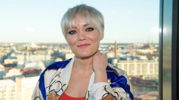 Kallis remontti edessä! Anna Puun ja tuottajamiehensä Jukka Immosen ostama hulppea miljoonakoti on alkuperäisessä kunnossa! Anna Puu