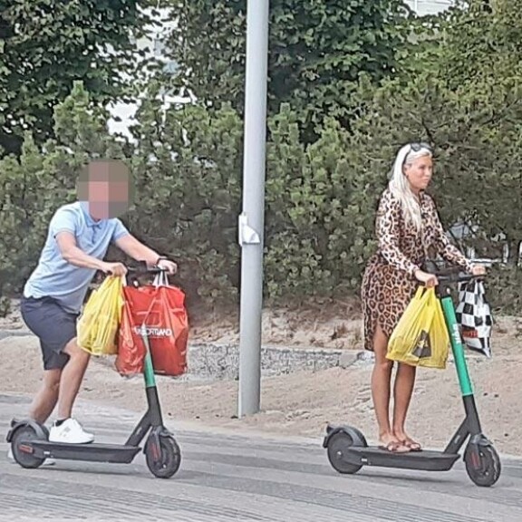 Pahasta lentopelosta kärsinyt matkustaja itkeskeli Finnairin lennolla - Maisa Torppa riensi hätiin ja herätti ihastusta: 'Hän hoiti homman todella hienosti!' maisa torppa