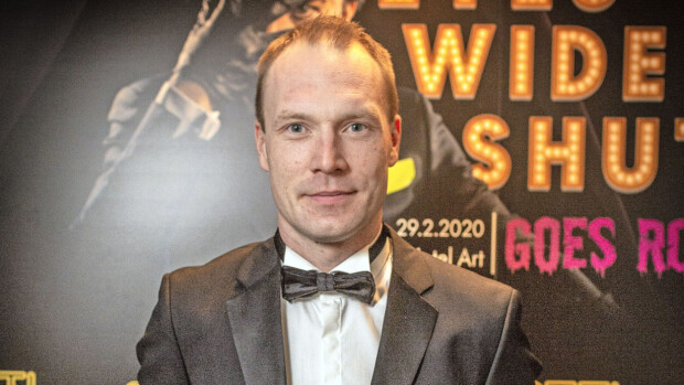 Treffit tumman missikaunottaren kanssa! Jari-Matti Latvala on verottajan hampaissa – treffiautokin myyntikiellossa velkojen takia! Jari Matti Latvala