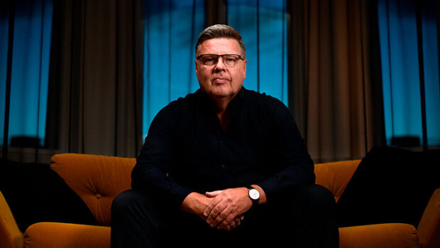 Uusi dokumenttisarja haluaa tuoda Jari Aarnion inhimillisen puolen esiin – suree kuolleita vanhempiaan: ”Eihän vankilassa pysty tämmöistä poismenoa käsittelemään” aarnio