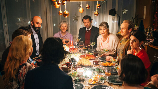 Elokuva-arvostelu: Kulkuset kulkuset voisi olla kömpelö kopio, mutta tämä joulukomedia on toista maata kulkuset