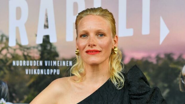 Näyttelijäkaunotar Laura Birn unelma-ammatistaan: Tein elokuvaroolin ilmaiseksi! Laura Birn