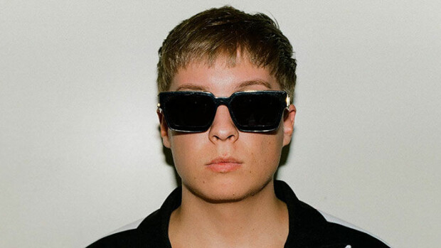 Räppäri William iski huippuseksikkään suomalaisen sometähden – paparazzikuvat romanttiselta illalliselta! William