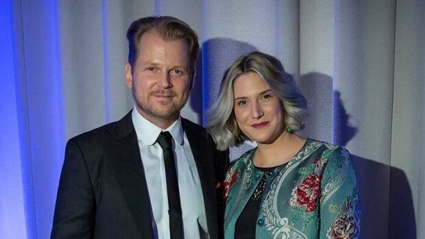 Antti Luusuaniemen Lili-puoliso löysi miehestään unkarilaisia piirteitä: ”Tykästyin siihen hänessä heti!” Antti Luusuaniemi ja Lili Ermezei