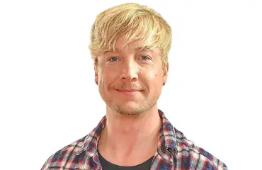 Samu Haberin yli 10 vuoden takaiset bäkkärikuvat ovat karua katsottavaa - katso!