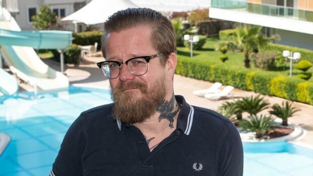 ”Päärynäsiideri pitää lääkärin loitolla!” Tiesitkö näitä faktoja kohukirjan julkaisseesta Wallu Valpiosta? Wallu Valpio