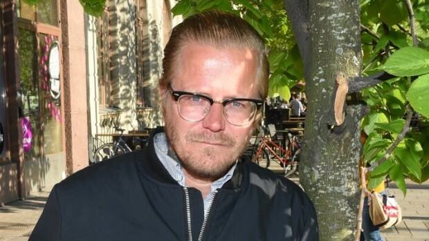 Naiskauneudelle perso Wallu Valpio antaa vinkin nuorelle itselleen: ”Avaa vetskari aina kun mahdollista!” Wallu Valpio