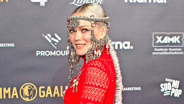 'Särkyneen sydämeni pohjasta kiitän...' - Anna Puu julkaisi ikävän Instagram-tiedotteen Anna Puu