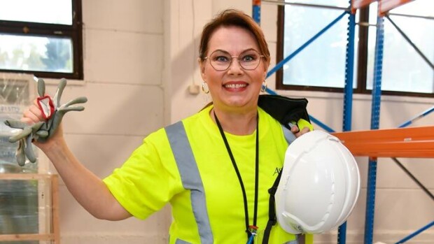 Ammattia vaihtanut Nina Mikkonen: En tiennyt yhtään mihin lupauduin! Nina Mikkonen