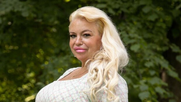 Vauva-arki iski päin Johanna Tukiaisen näköä: Yöheräilyt järkyttäviä! Johanna Tukiainen