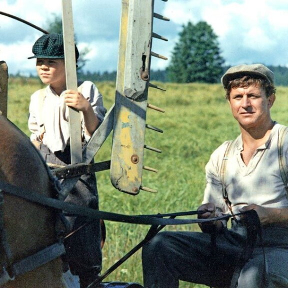 Yksi Eskon tunnetuimmista elokuvista on vuonna 1984 valmistunut Niskavuori. Yksi Eskon tunnetuimmista elokuvista on vuonna 1984 valmistunut Niskavuori.