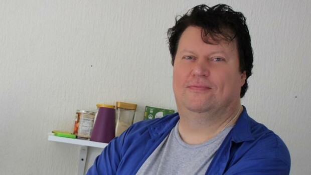 Poliisit kotiovelle! Kavalluksesta epäilty Timo Tolkki joutui myös Meksikossa putkaan – ”Mukavammat sellit kuin Suomessa!” Timo Tolkki