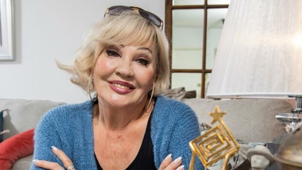 Näyttelijälegenda Hannele Lauri innostui sosiaalisesta mediasta: Treffipyyntöjä ja epämääräisiä viestejä! Hannele Lauri
