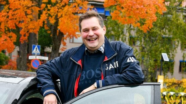 Kaikkien aikojen kaunein Ferrari! Tällaisen ökyauton Jethro Rostedt osti – video ja kuva! Jethro Rostedt