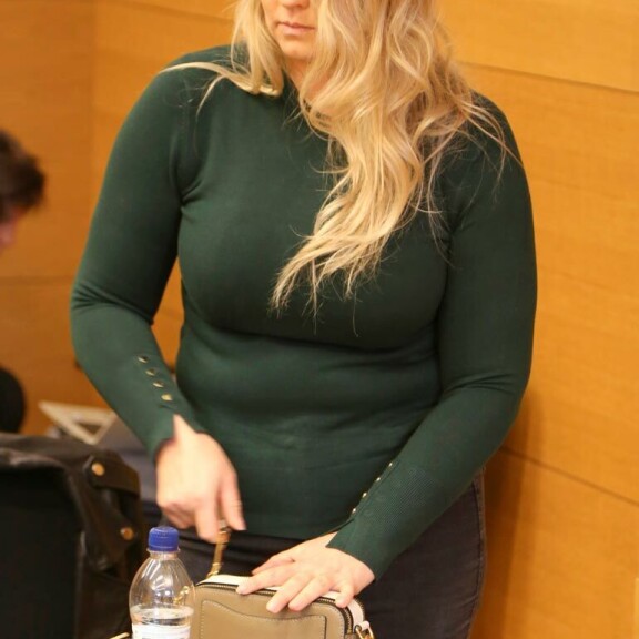 ;Clara kertoo illan tapahtumista esitutkintamateriaalissa seikkaperäisesti. Clara kertoo illan tapahtumista esitutkintamateriaalissa seikkaperäisesti.