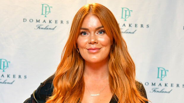 Rosanna Kuljun uhkeat bikinirinnat pääsivät nauttimaan kipristelevästä talvipakkasesta - sähäkät paljukuvat! Rosanna Kulju