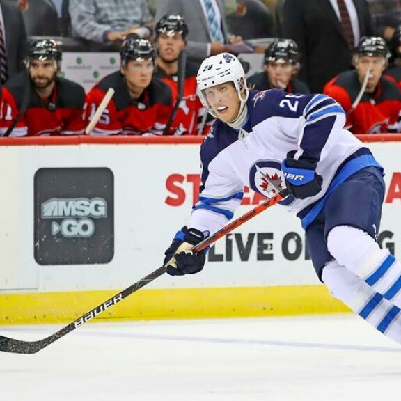 Bye bye, Winnipeg! Hello, Columbus! Patrik Laineen kovimmat palkkapäivät ovat vasta edessäpäin. Bye bye, Winnipeg! Hello, Columbus! Patrik Laineen kovimmat palkkapäivät ovat vasta edessäpäin.