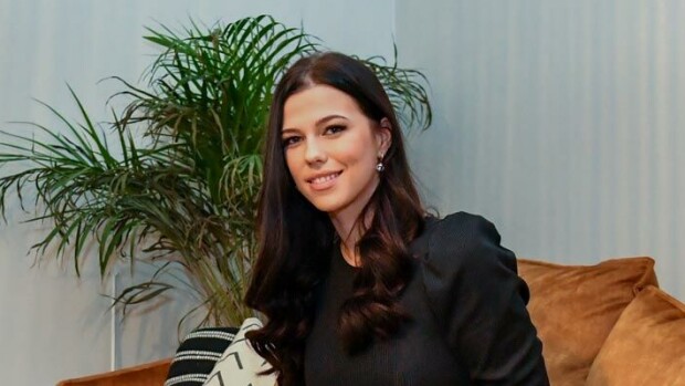 Miss Suomen suhdepommi! Viivi Altonen iski italialaisen orin – paparazzikuvat Seiskassa! Viivi Altonen