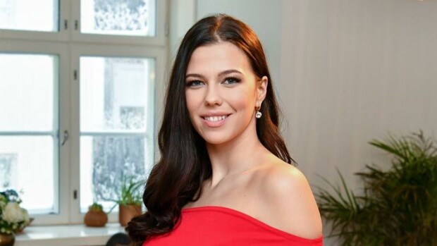 Ulkonäkö teki vaikutuksen! Miss Suomi Viivi Altonen paljastaa: Näin tapasin Frank-rakkaani! Viivi Altonen