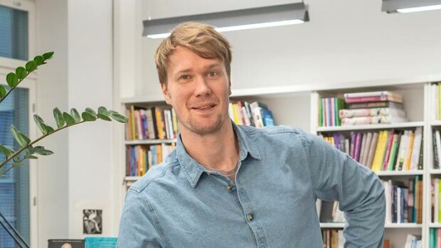 Tähtitieteellisiä summia?!? Tuhtia tiliä takova Star Wars -tähti Joonas Suotamo vastaa tulenarkaan aiheeseen: Vain vaimoni tietää palkkani! Joonas Suotamo