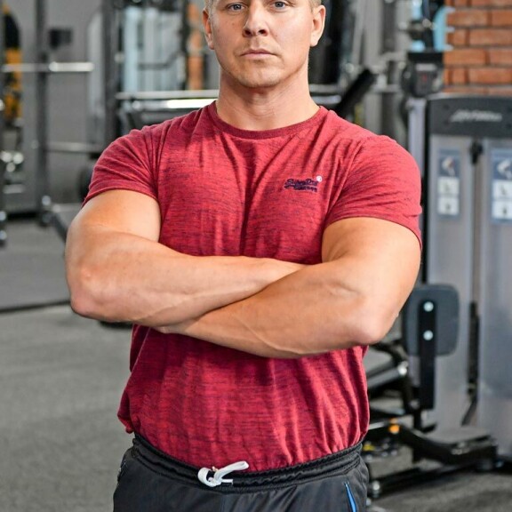 Viikon Kääk!-juorut! Lahdessa hieraistiin silmiä: mäkihyppylegenda Toni Nieminen vaihtoi vapaalle ja juhli mysteeriblondin kanssa – kuva! Markus Pöyhönen