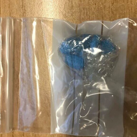 Paulin majapaikasta; poliisi löysi käteisen rahan lisäksi viisi ekstaasitablettia. Paulin majapaikasta poliisi löysi käteisen rahan lisäksi viisi ekstaasitablettia.