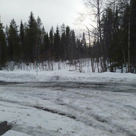 Stefun mökkikylänolisi tarkoitus nousta kuvassa näkyvälle alueelle. Stefun mökkikylänolisi tarkoitus nousta kuvassa näkyvälle alueelle.