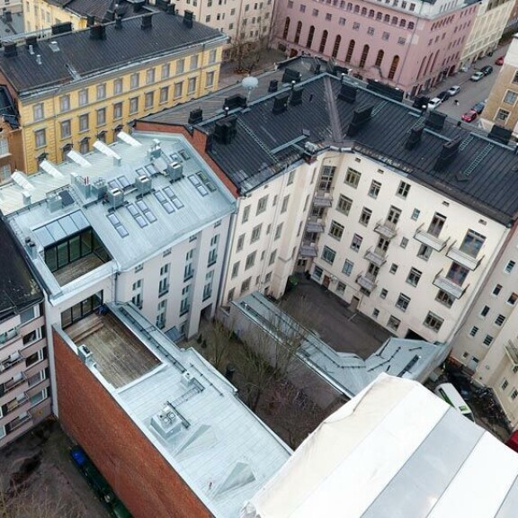 Jarin asunnossa riittää tilaa temmeltää. Jarin asunnossa riittää tilaa temmeltää.