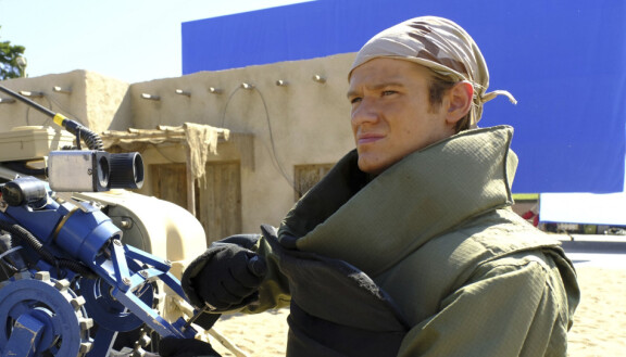 Lucas Till esitti nuorta Angus MacGyveria.