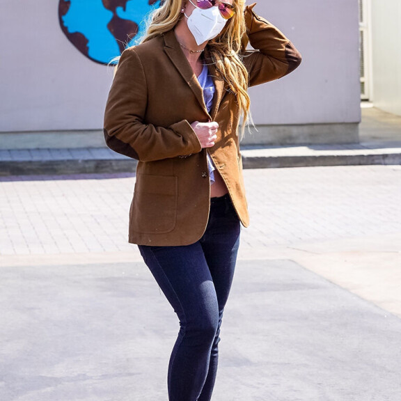 Julkisuudesta lähes kokonaan kadonnut Britney Spears harvinaisissa paparazzikuvissa - katso! Britney Spears