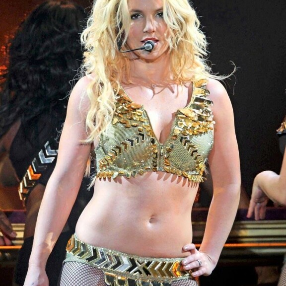 Julkisuudesta lähes kokonaan kadonnut Britney Spears harvinaisissa paparazzikuvissa - katso! Britney Spears