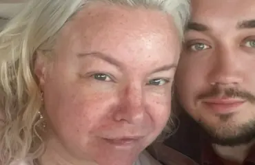 Kuin maailmantähti ja turvamies! Johanna Tukiainen loksautti leuat Helsingin ydinkeskustassa – kuva