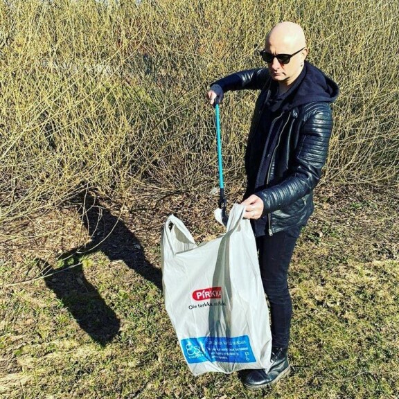 Porvoon puistojen epäsiisteys sai taiteilijan tuumasta toimeen. – Harmittaa ihmisten piitaamattomuus, Ylppö; tuhahtaa. Porvoon puistojen epäsiisteys sai taiteilijan tuumasta toimeen. – Harmittaa ihmisten piitaamattomuus, Ylppö tuhahtaa.