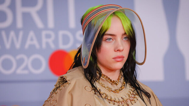 Billie Eilish, 19, poseeraa poikkeuksellisen rohkeissa kuvissa: 'Voin tehdä juuri niin kuin haluan' Billie Eilish