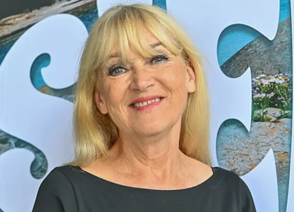 Sieniretki-elokuva herätti Jaana Saarisessa lähes äidillisiä tunteita: ”Keski-ikäisen miehen tuska on äärimmäisen liikuttavaa”