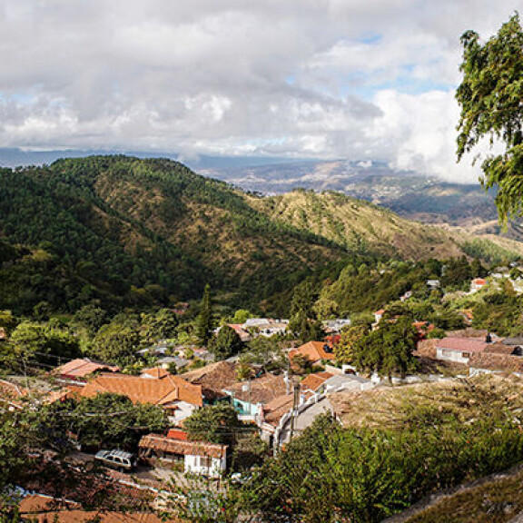Luonnonkaunis Honduras on pitänyt Teuvon luonaan jo pitkät tovit. Honduras