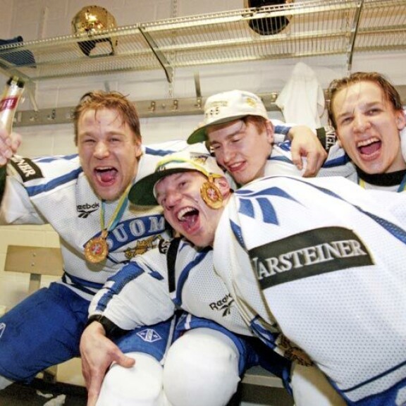 Tokion keikka on Kaj Kunnaksen 15:nnet olympialaiset: Itkin Teemu Selänteen kanssa, Magic Johnson teki oharit Leijonat