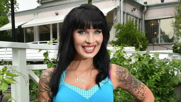 Pin up -malli Sini Ariell kohtasi pahimman vastoinkäymisensä – ”Alkaa olla hermo loppu” Sini Ariell