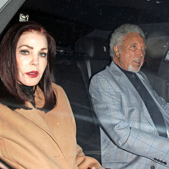 Sir Tom Jones ja Priscilla eivät ole vahvistaneet suhdettaan julkisuudessa. jones