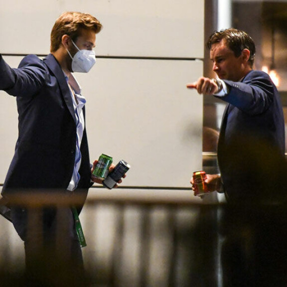 Lindbohm ja Ruohomaa olivat finaalipettymyksestä huolimatta letkeissä tunnelmissa. Lindbohm ja Ruohomaa olivat finaalipettymyksestä huolimatta letkeissä tunnelmissa.